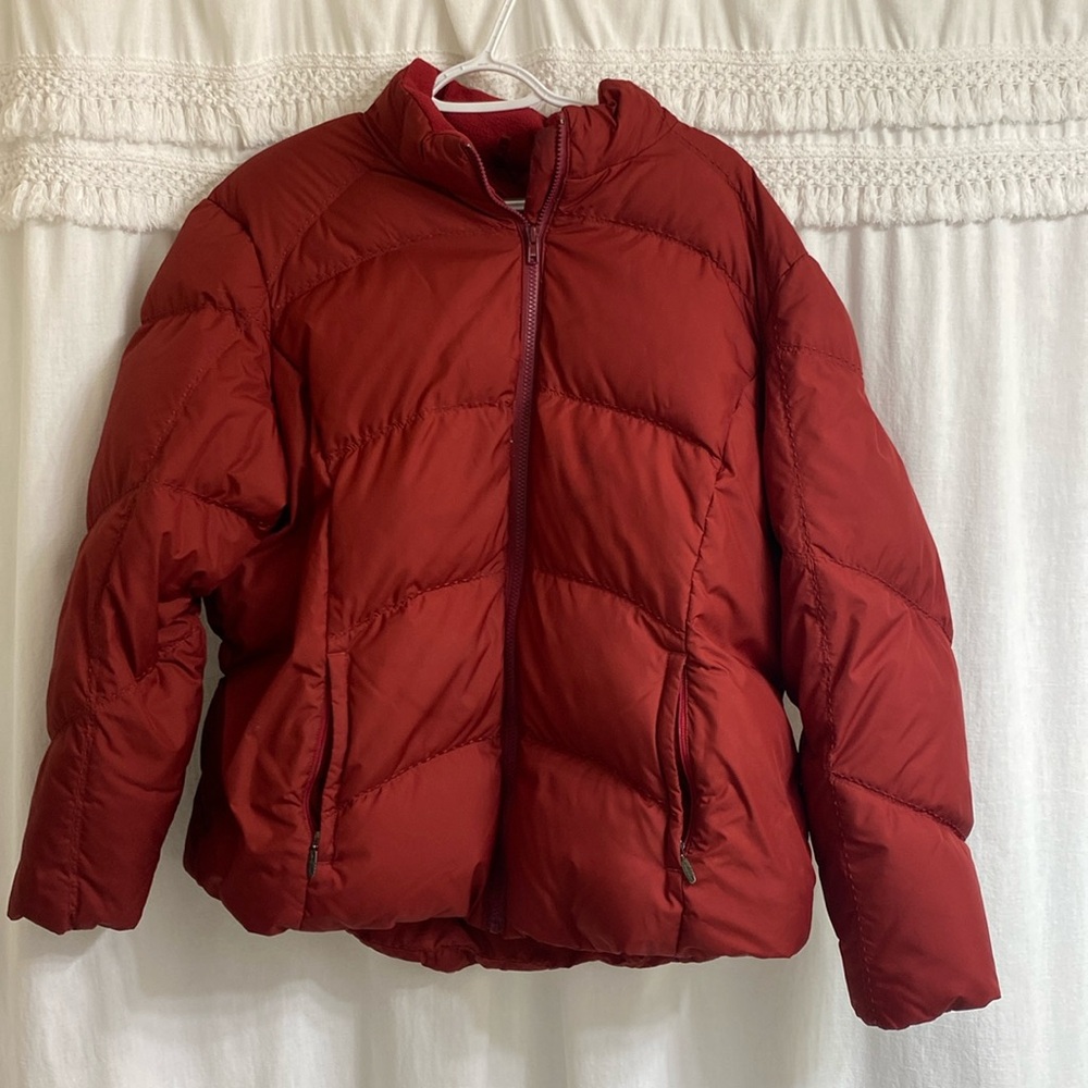 Eddie Bauer goose down puffer coat. Super warm. Like new.